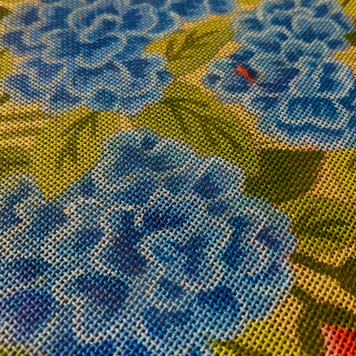 BREATH OF HYDRANGEA
