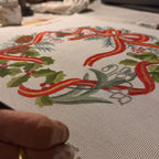 Couronne d’hiver au ruban noué