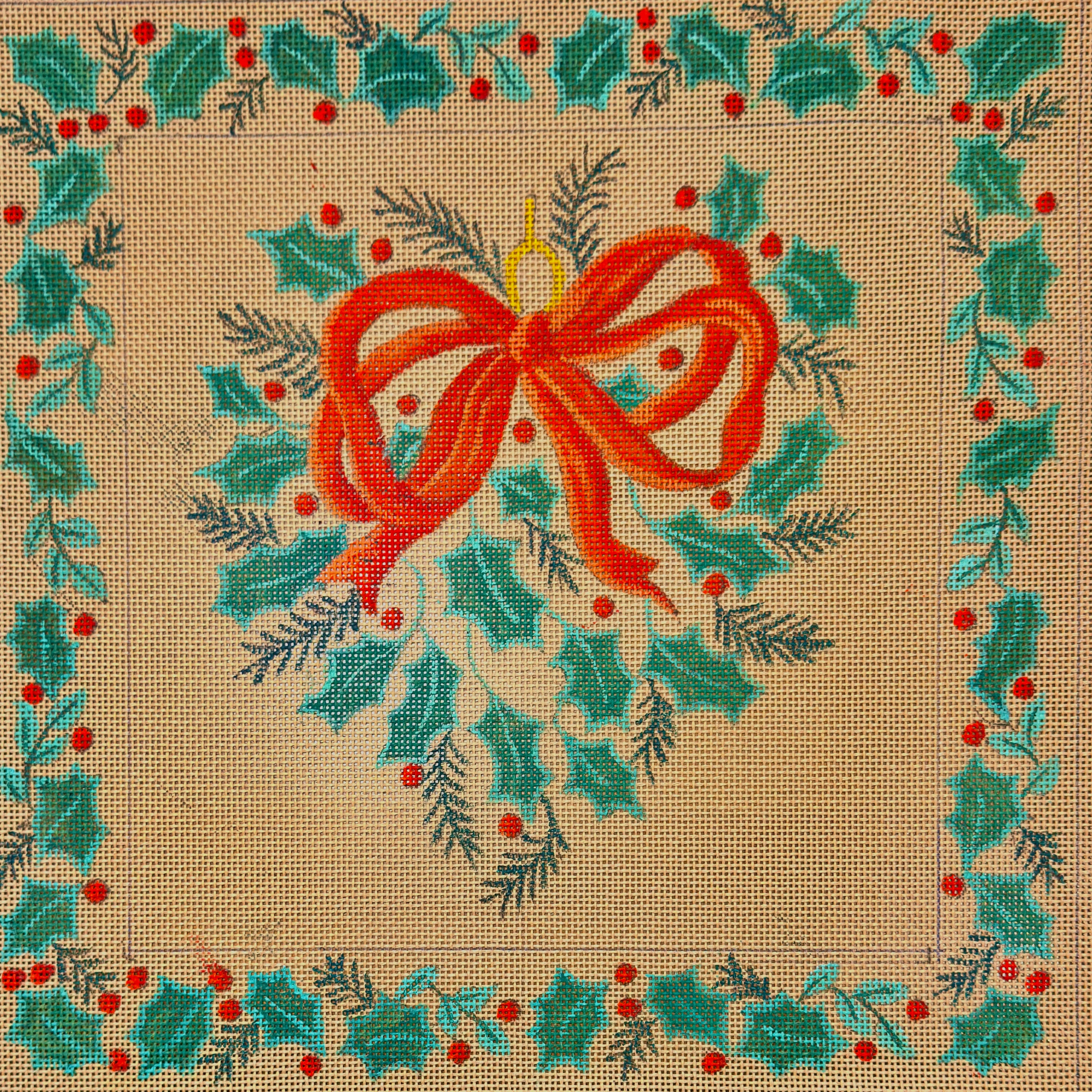 ORNATE HOLLY CHRISTMAS HEART