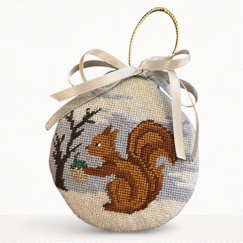 "SNOW SQUIRREL" BALL