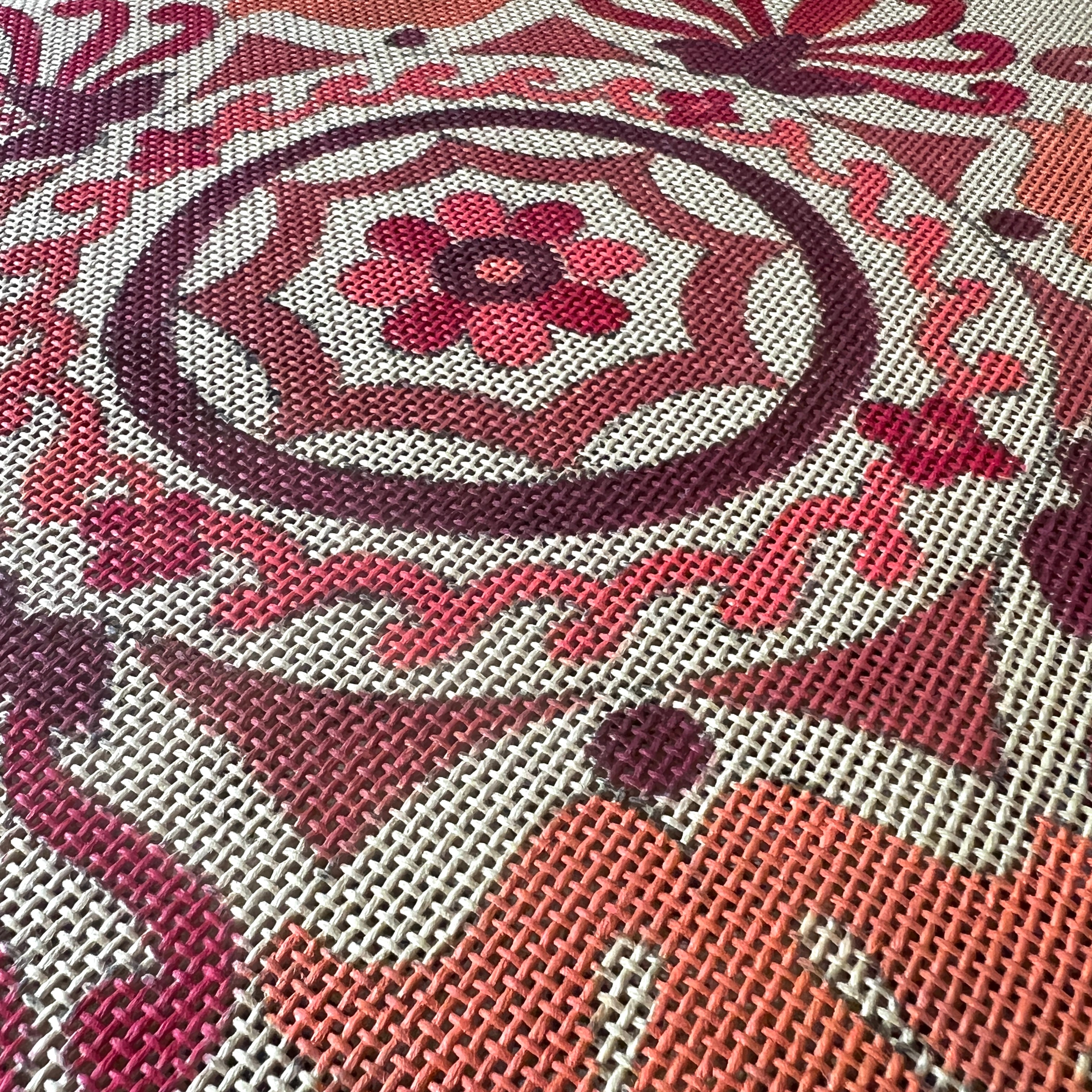 FLORAL ROSETTE 