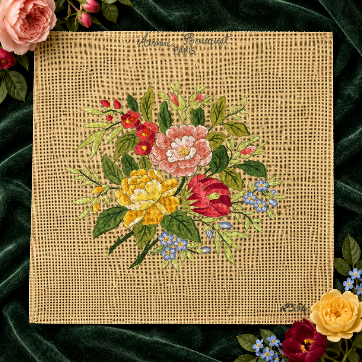 Le bouquet de roses et de myosotis