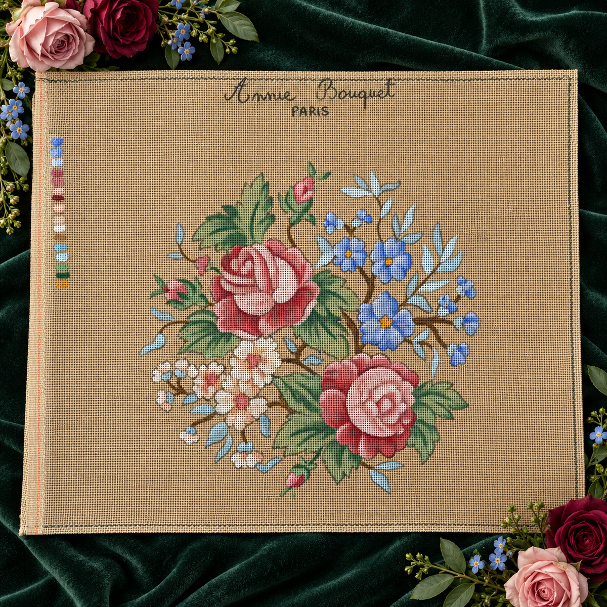 Roses anciennes et myosotis