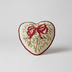 MISTLETOE CHRISTMAS HEART