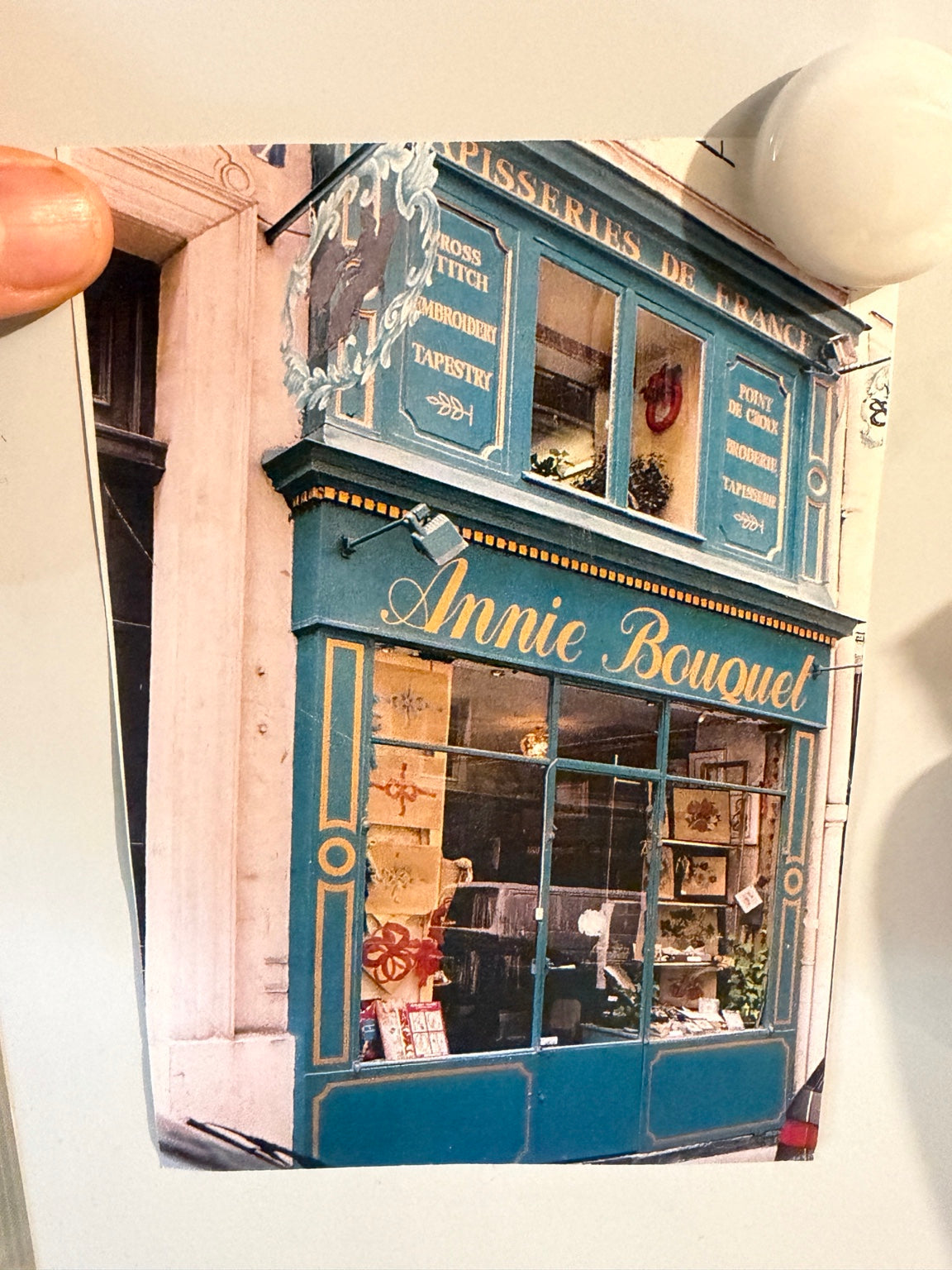 MAGNET - THE PARISIAN PAIN AU CHOCOLAT