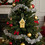 LA MAISONNETTE AUX GUIRLANDES