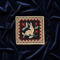 Le Lapin aux Fleurs Rouges - Annie Bouquet, Tapisserie De France 
