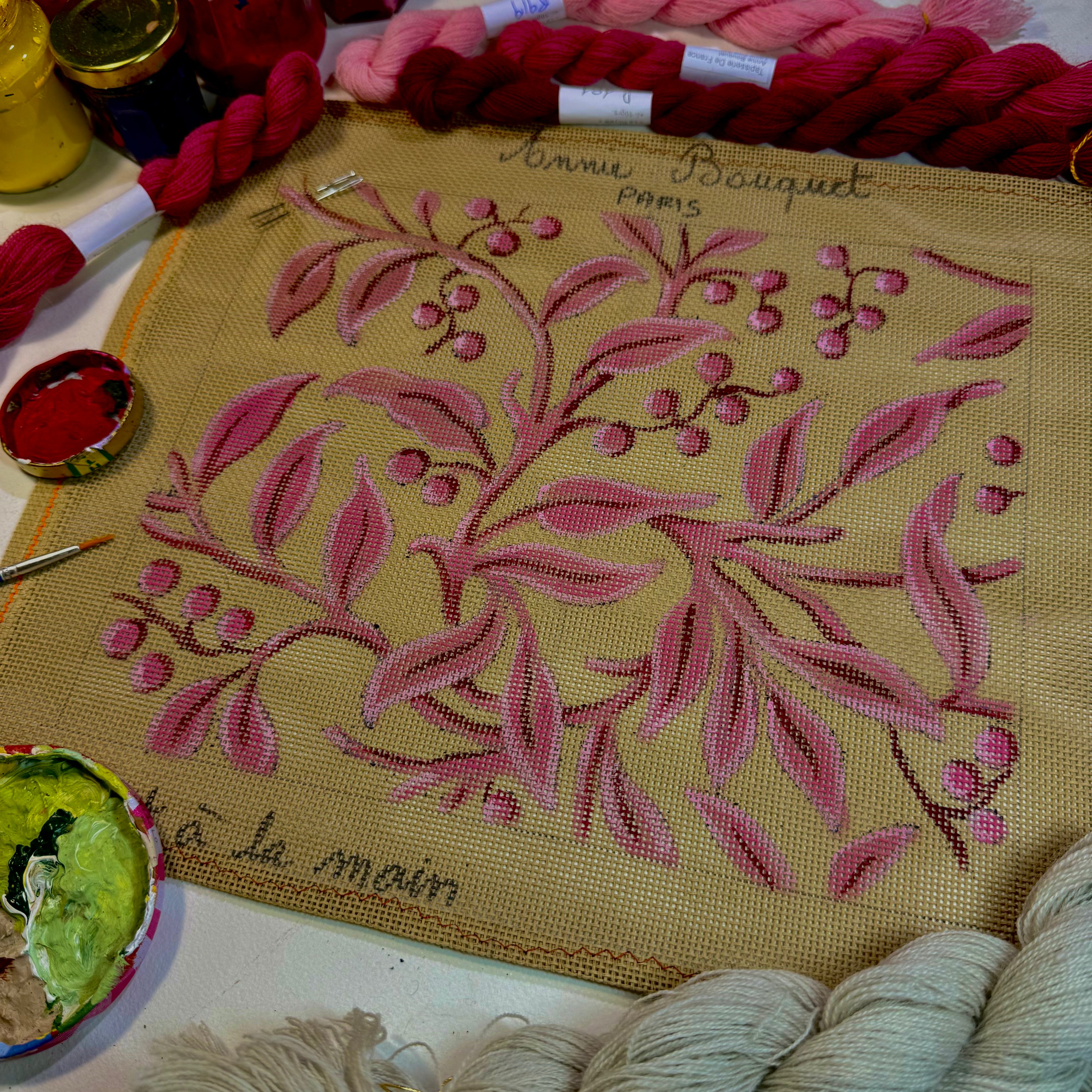 "FOLIAGES" POUCH