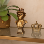 LE DIPLOMATE SILENCIEUX