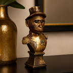 LE DIPLOMATE SILENCIEUX