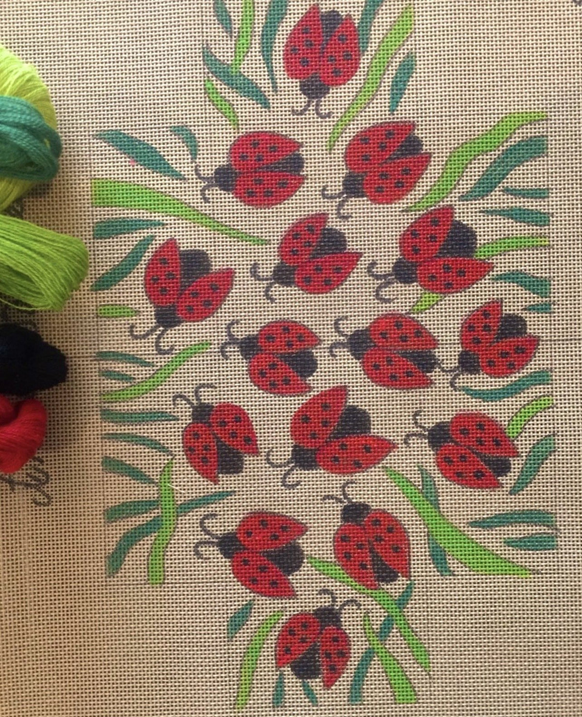 La ronde des coccinelles, canevas peint à la main Annie Bouquet