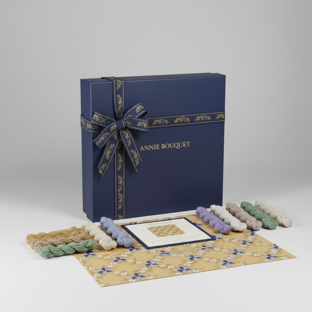 CROISILLONS FLORAUX EN CAMAÏEU DE BLEU